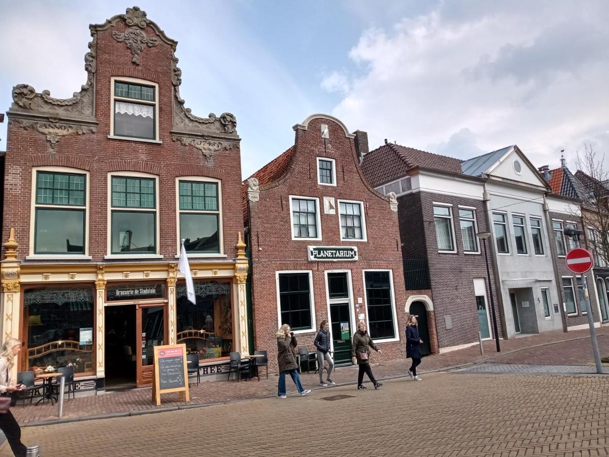 TzummarumWellnesshuis Met Hottub, Ligbad En Grote Tuin别墅 外观 照片